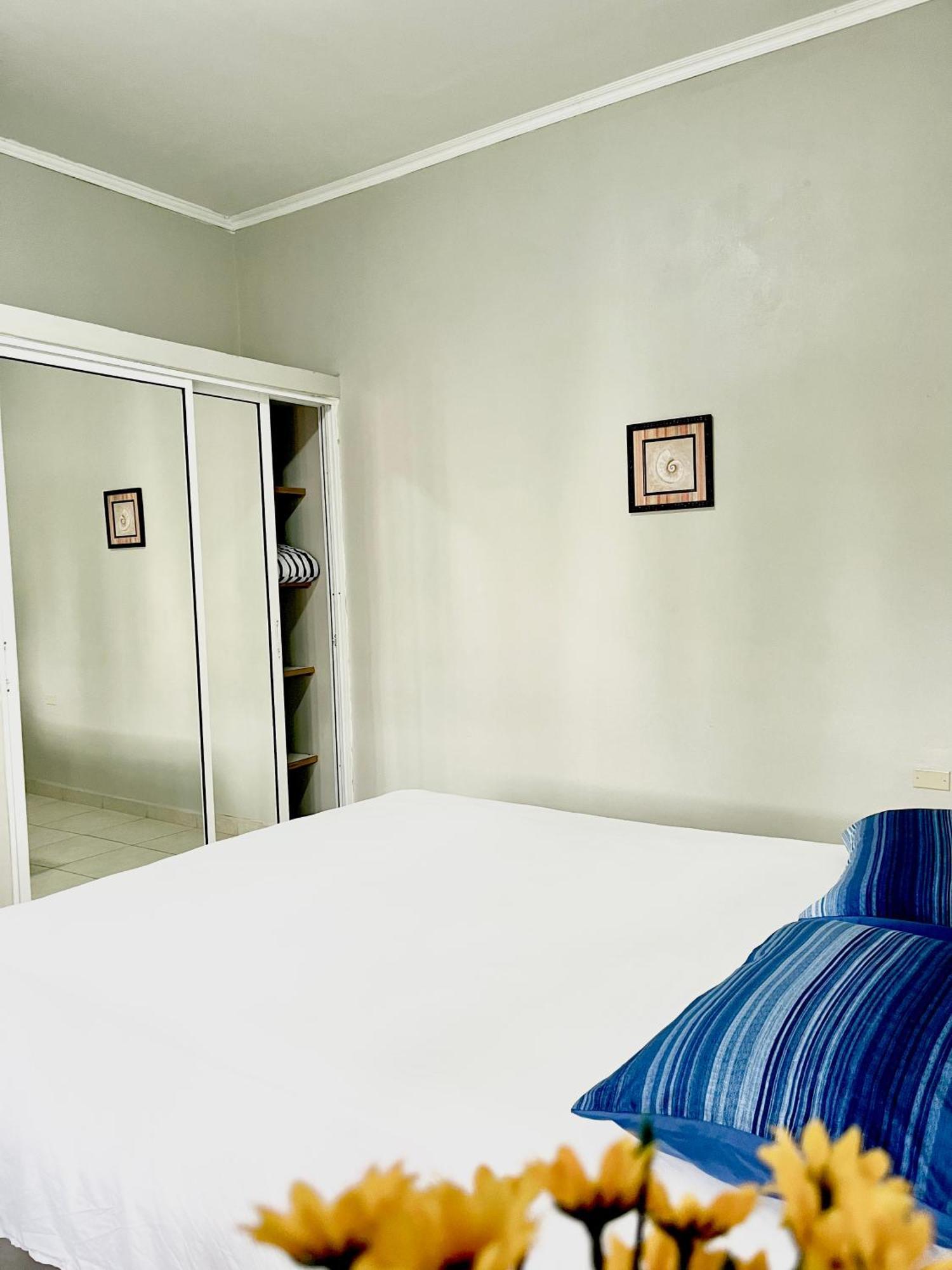 Mangohosting Hotell Comayagua Eksteriør bilde