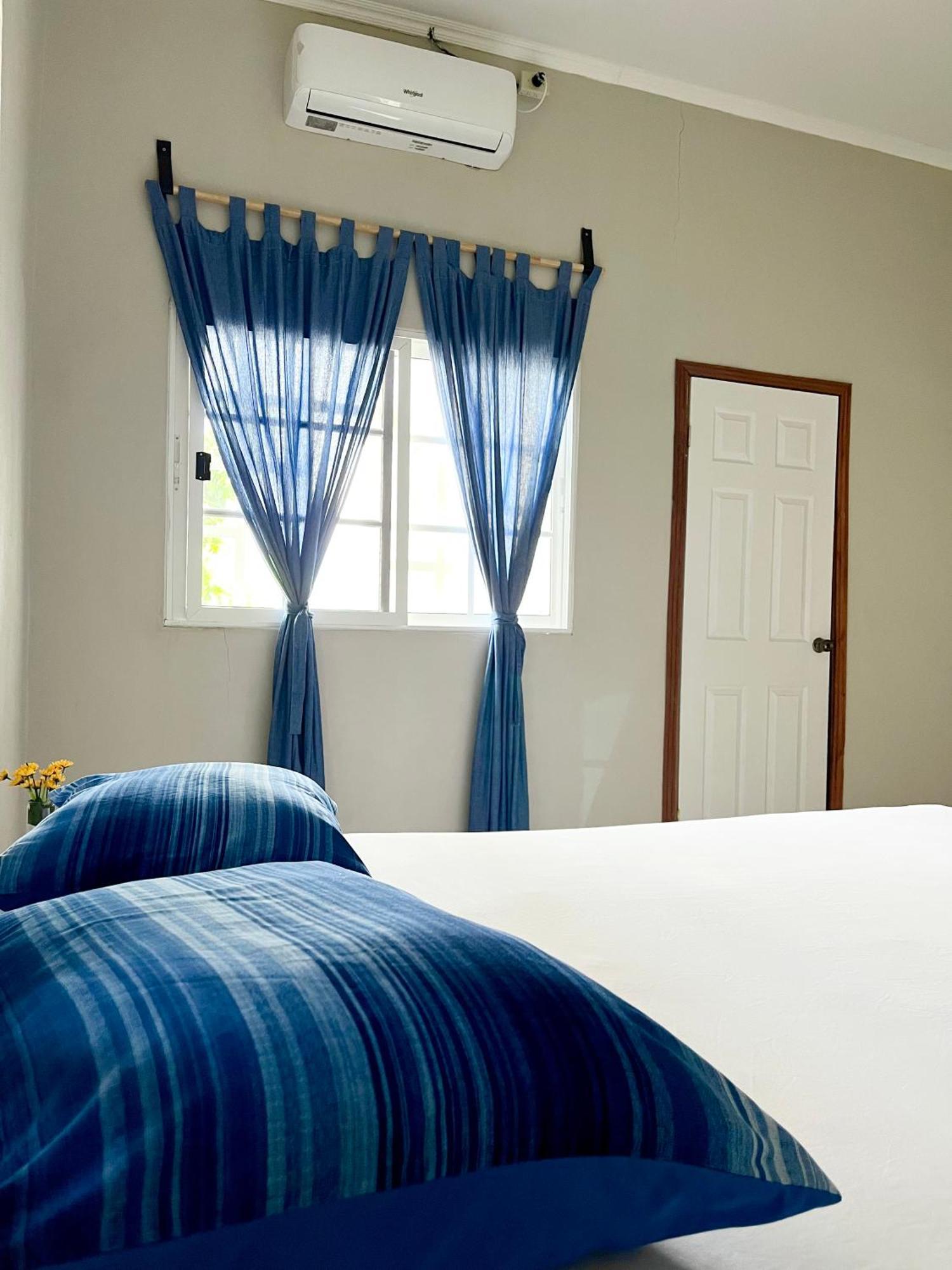 Mangohosting Hotell Comayagua Eksteriør bilde